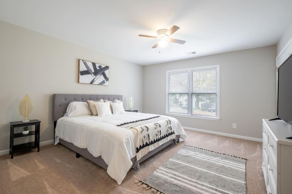 Stunning Southpark/Cotswold Home Charlotte Ngoại thất bức ảnh