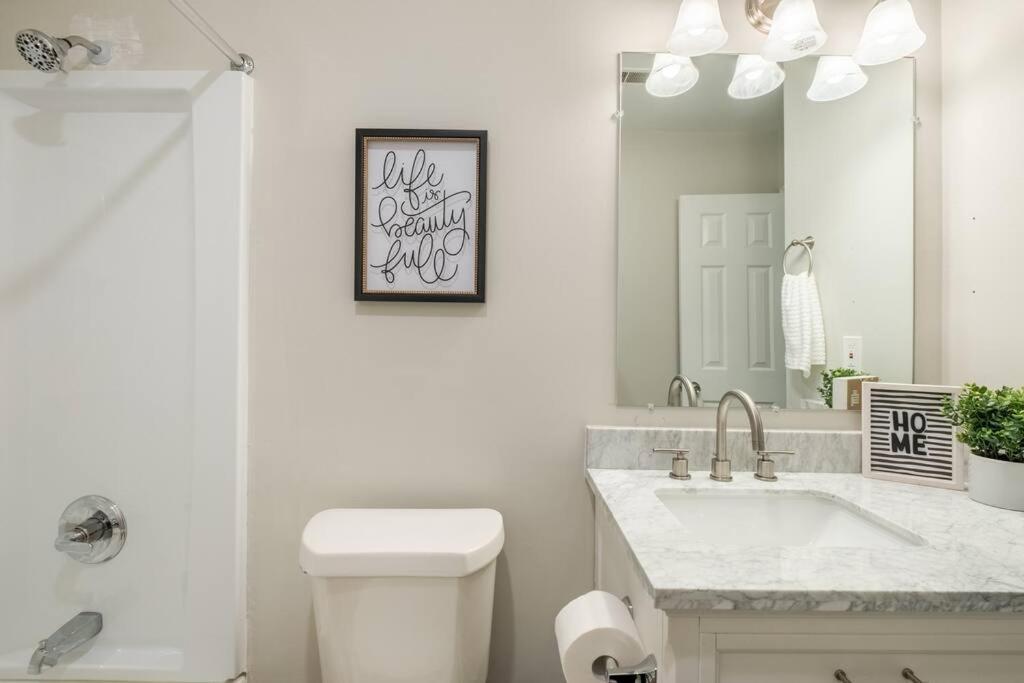 Stunning Southpark/Cotswold Home Charlotte Ngoại thất bức ảnh
