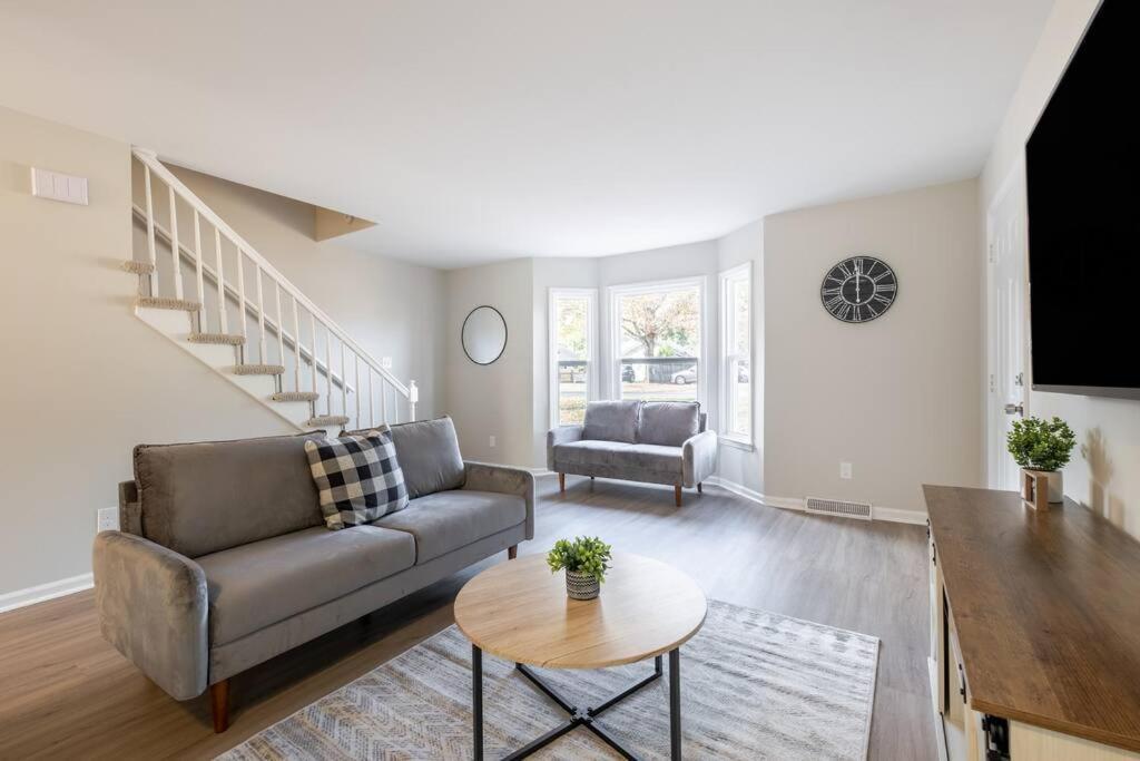 Stunning Southpark/Cotswold Home Charlotte Ngoại thất bức ảnh